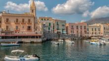 The harbour of Lipari The harbour of Lipari