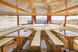 Lounge auf dem Oberdeck MS SVETI VID