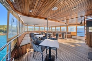 Magellan, Außenlounge