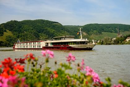 Perlen der Donau, MS SERENADE 1