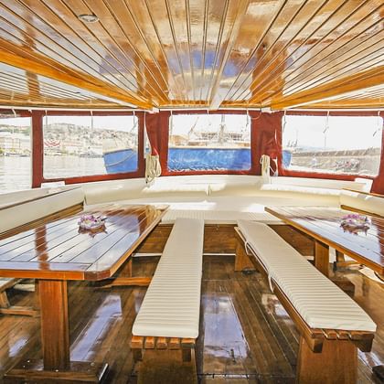 Lounge auf dem Oberdeck MS SVETI VID
