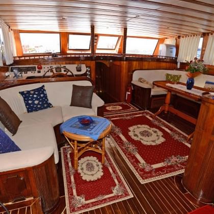 Cozy lounge on the aft deck of the SUNDIAL Lounge on the aft deck