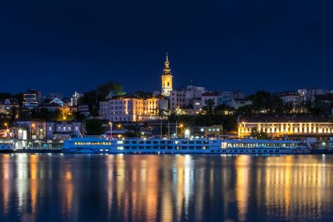 Belgrad bei Nacht