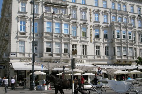 Vienna, Café Mozart