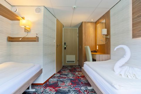 2 bed cabin, MS NORMANDIE